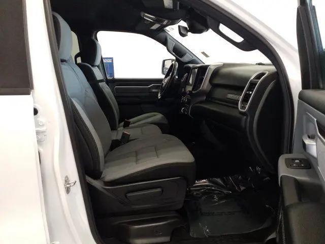 2022 Ram 1500 Big Horn Crew Cab 4x4 5'7" Box