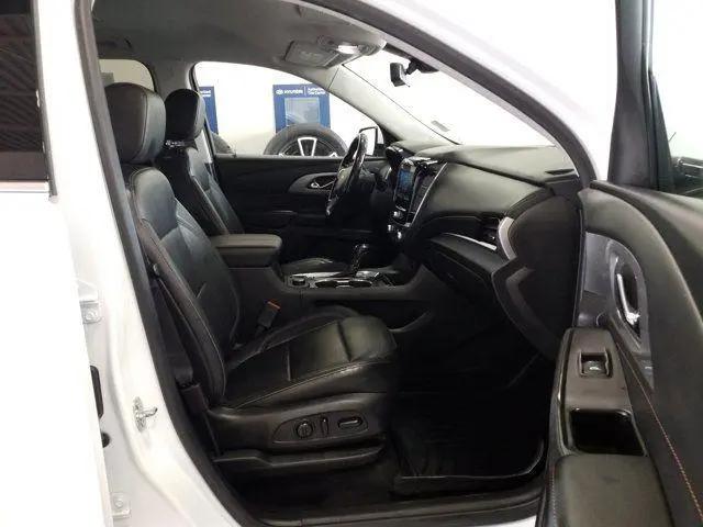 2020 Chevrolet Traverse AWD LT Leather