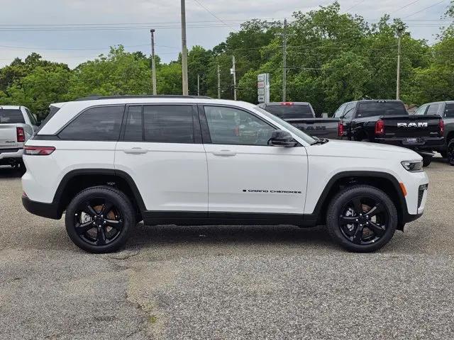 2026 Jeep Grand Cherokee Limited 4x2