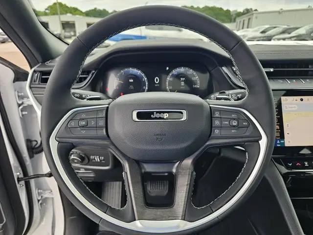 2026 Jeep Grand Cherokee Limited 4x2
