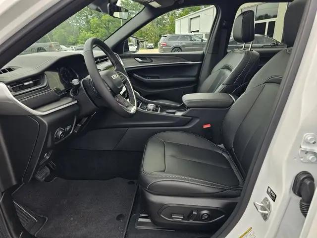2026 Jeep Grand Cherokee Limited 4x2