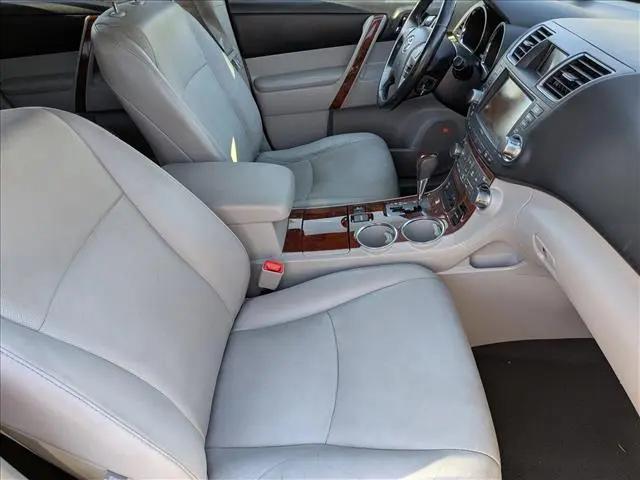 2011 Toyota Highlander Limited V6
