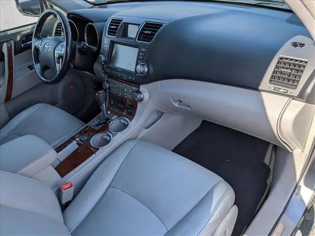 2011 Toyota Highlander Limited V6