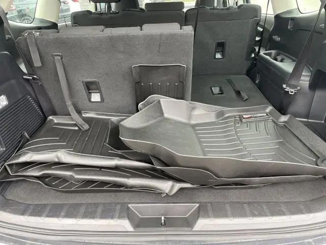2023 Subaru Ascent Base 8-Passenger