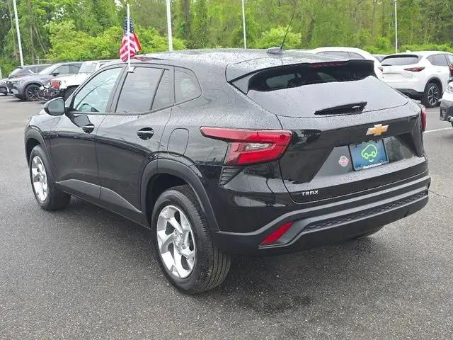 2024 Chevrolet Trax FWD SP