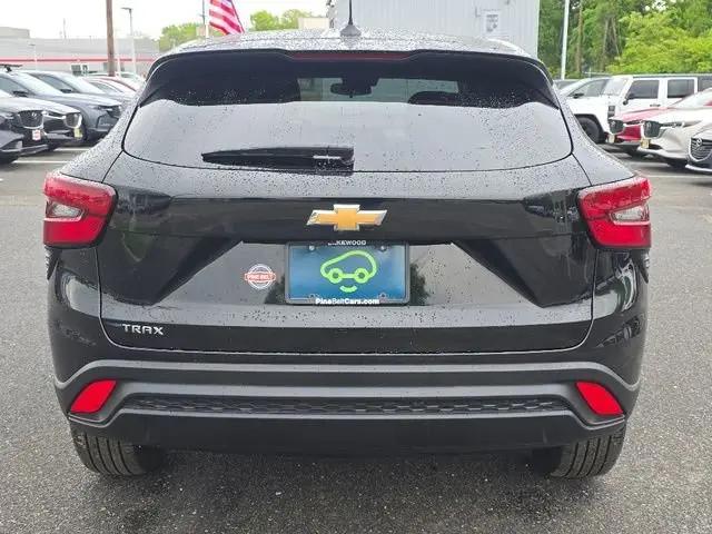 2024 Chevrolet Trax FWD SP