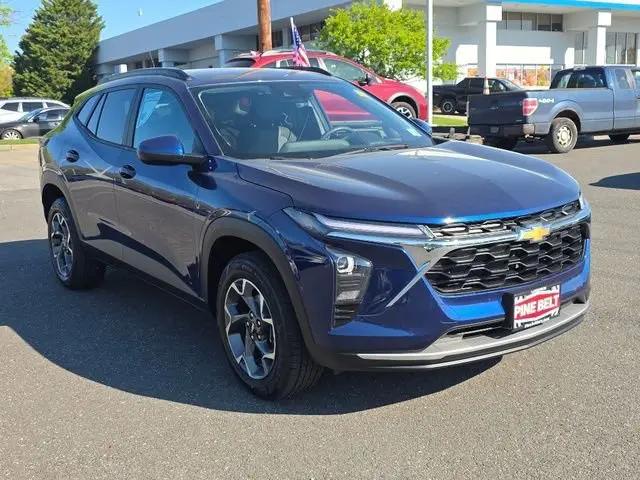 2024 Chevrolet Trax FWD LT