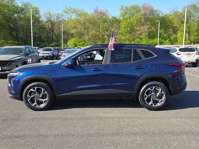 2024 Chevrolet Trax FWD LT