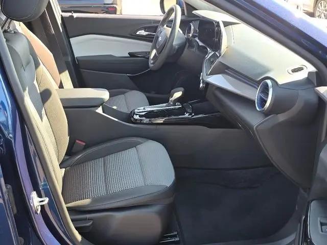 2024 Chevrolet Trax FWD LT