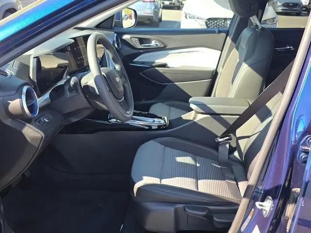 2024 Chevrolet Trax FWD LT
