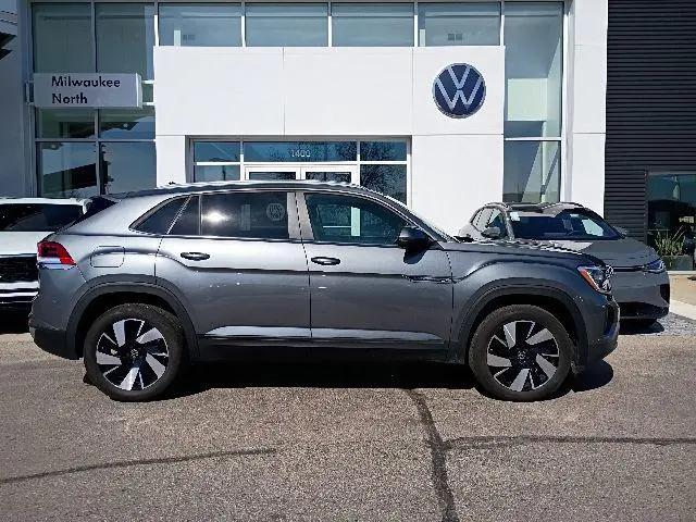 2024 Volkswagen Atlas Cross Sport 2.0T SE w/Technology for sale in Glendale, WI
