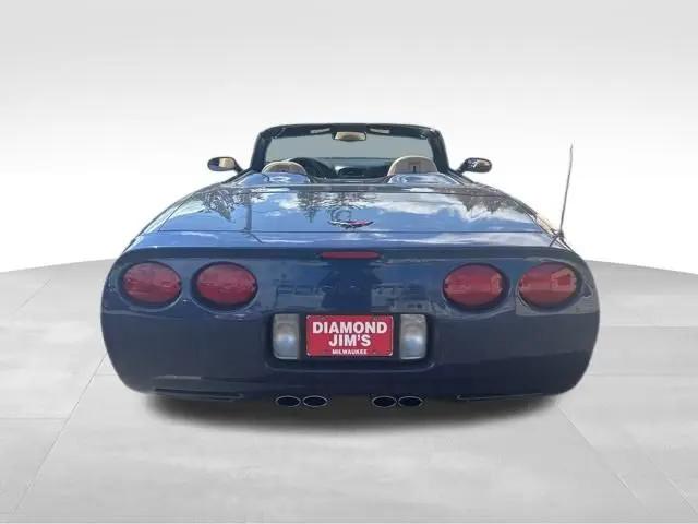 2001 Chevrolet Corvette Base