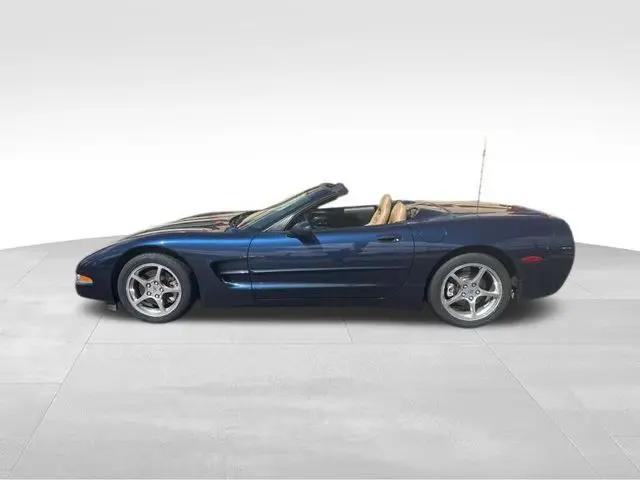 2001 Chevrolet Corvette Base