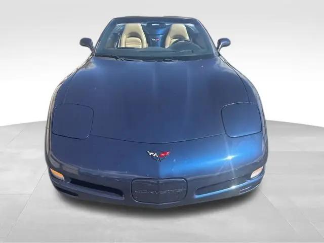 2001 Chevrolet Corvette Base