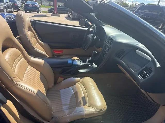 2001 Chevrolet Corvette Base