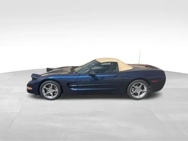 2001 Chevrolet Corvette Base
