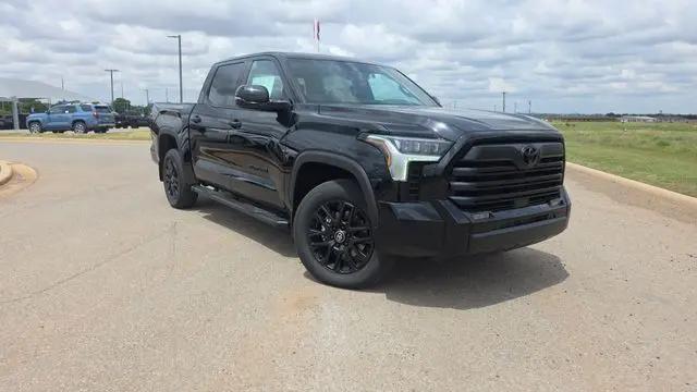 2026 Toyota Tundra Limited CrewMax 5.5' Bed