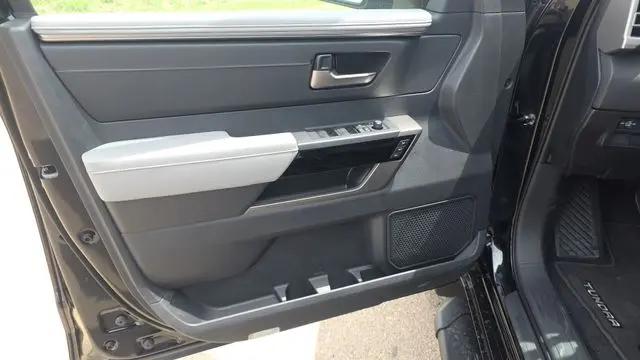 2026 Toyota Tundra Limited CrewMax 5.5' Bed