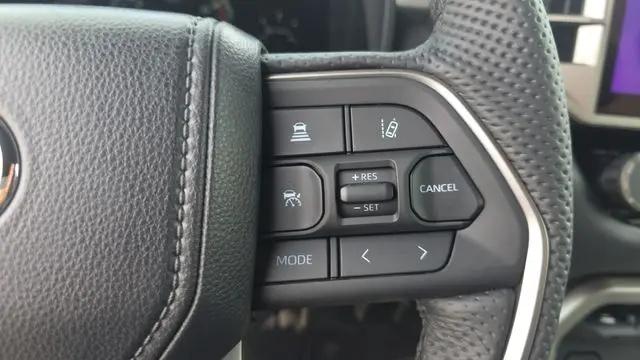 2026 Toyota Tundra Limited CrewMax 5.5' Bed