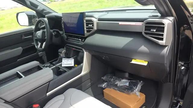 2026 Toyota Tundra Limited CrewMax 5.5' Bed