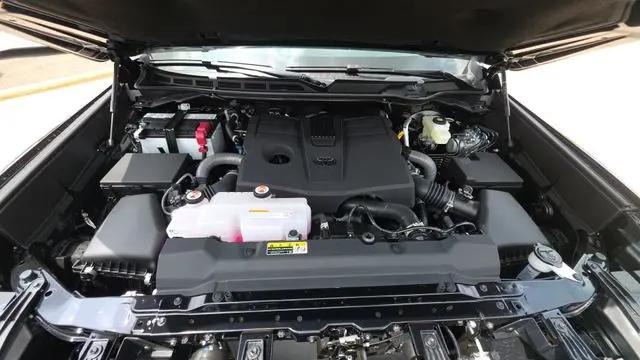 2026 Toyota Tundra Limited CrewMax 5.5' Bed