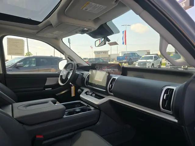 2026 Ford Expedition Max Active MAX