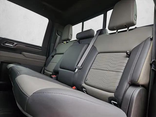 2025 Chevrolet Silverado 2500HD 4WD Crew Cab Standard Bed ZR2