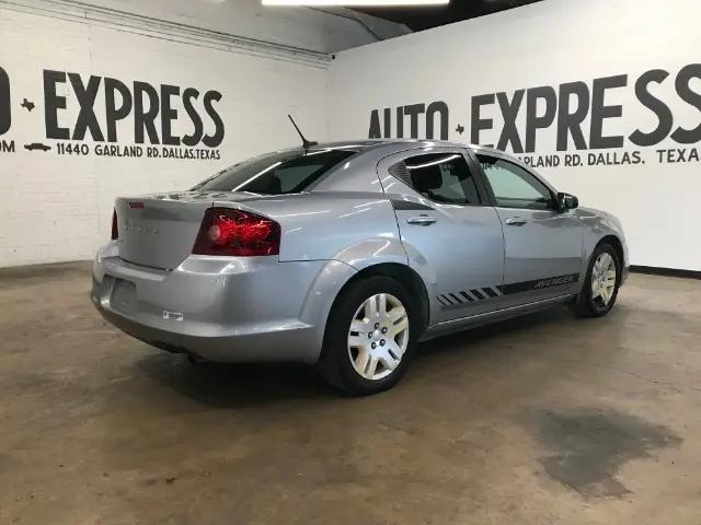 2013 Dodge Avenger SE