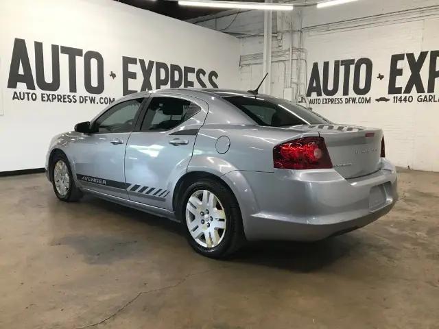 2013 Dodge Avenger SE