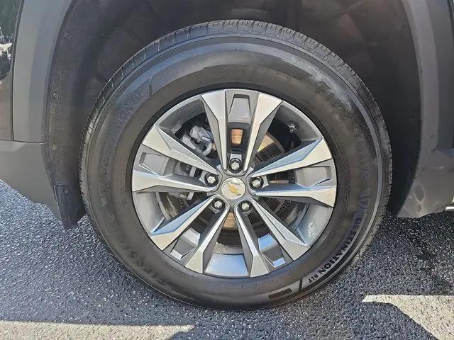 2025 Chevrolet Equinox FWD LT