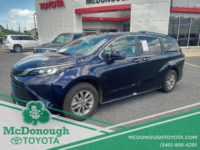 2025 Toyota Sienna XLE for sale in Staunton, VA