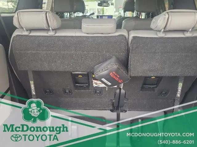 2025 Toyota Sienna XLE