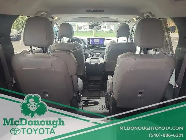 2025 Toyota Sienna XLE