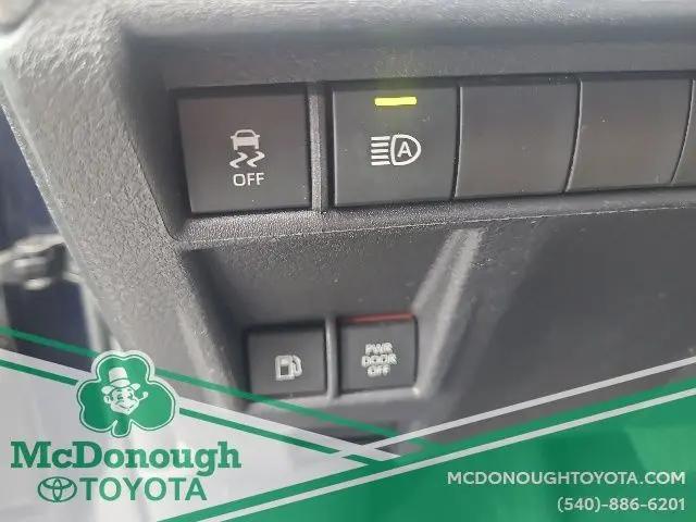 2025 Toyota Sienna XLE