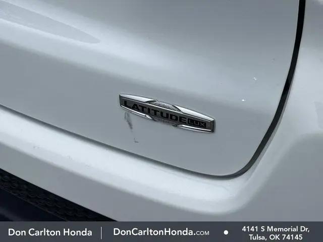 2024 Jeep Compass Latitude Lux FWD