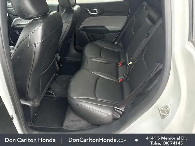 2024 Jeep Compass Latitude Lux FWD