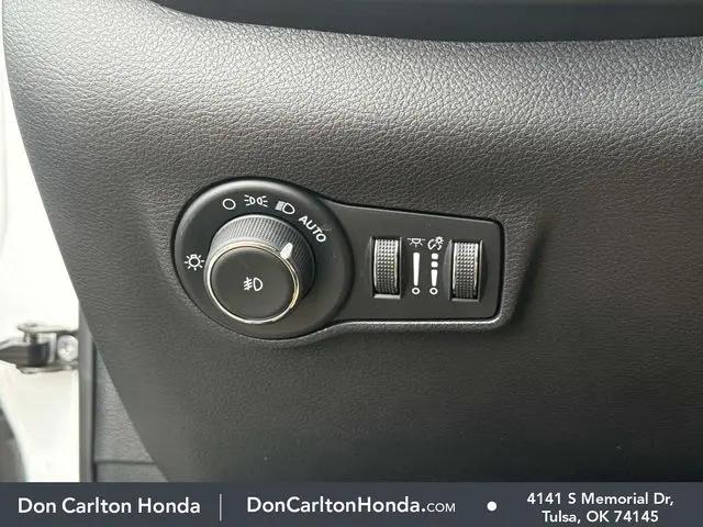 2024 Jeep Compass Latitude Lux FWD