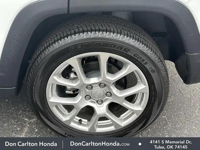 2024 Jeep Compass Latitude Lux FWD
