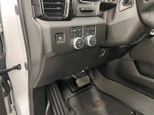 2025 GMC Sierra 2500HD 4WD Crew Cab Standard Bed AT4