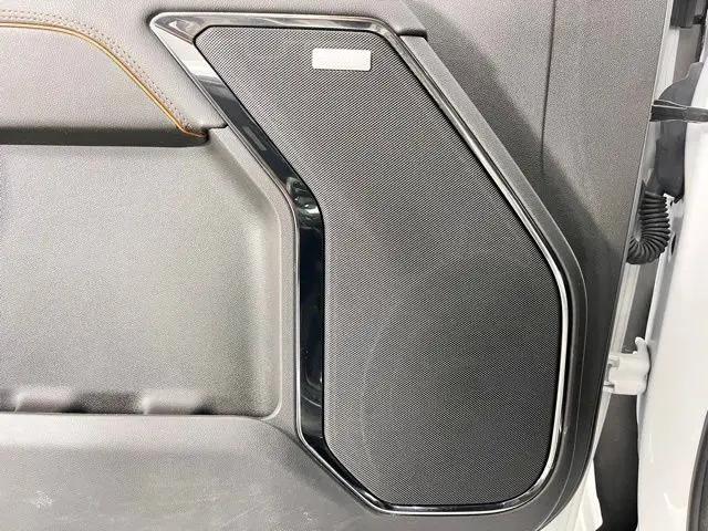 2025 GMC Sierra 2500HD 4WD Crew Cab Standard Bed AT4