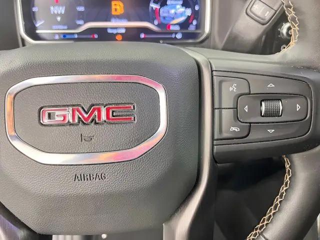 2025 GMC Sierra 2500HD 4WD Crew Cab Standard Bed AT4