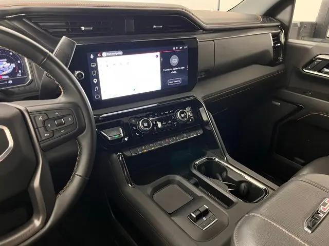 2025 GMC Sierra 2500HD 4WD Crew Cab Standard Bed AT4