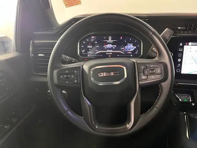 2025 GMC Sierra 2500HD 4WD Crew Cab Standard Bed AT4