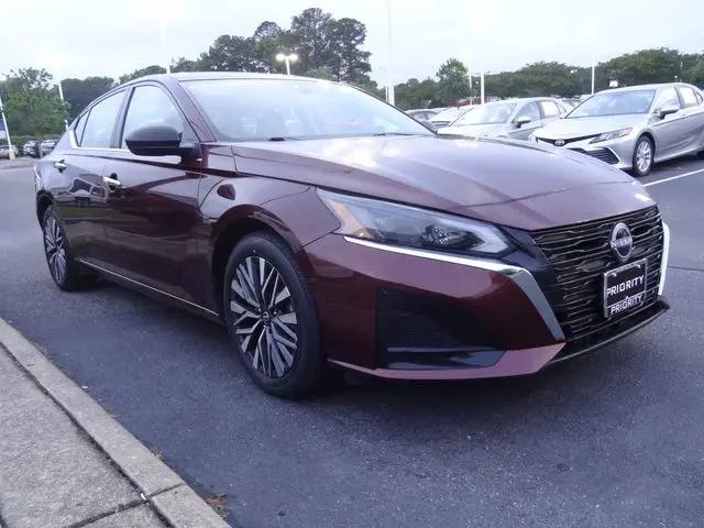 2024 Nissan Altima SV FWD