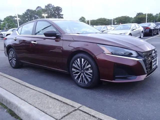 2024 Nissan Altima SV FWD