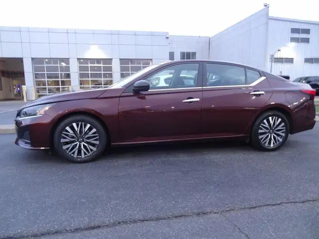 2024 Nissan Altima SV FWD