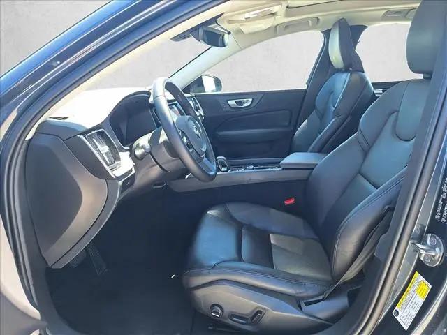 2024 Volvo S60 B5 Core Dark Theme