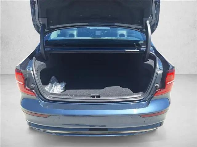 2024 Volvo S60 B5 Core Dark Theme