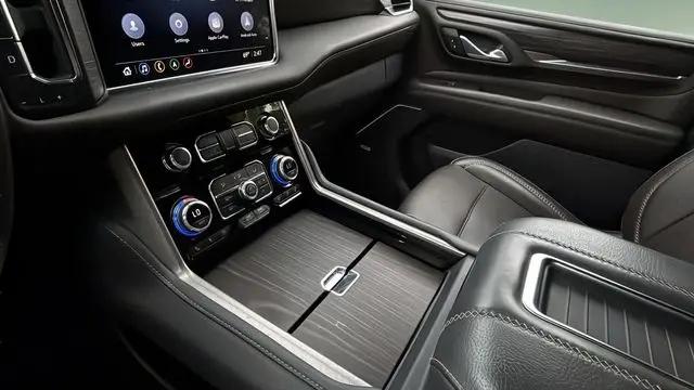 2021 GMC Yukon 4WD Denali