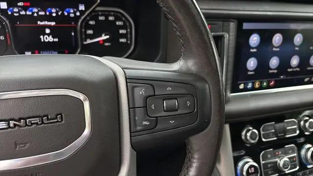 2021 GMC Yukon 4WD Denali